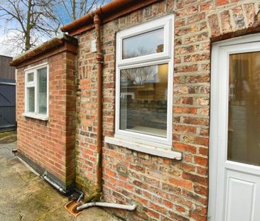 2 bedroom House To Let - Photo 1