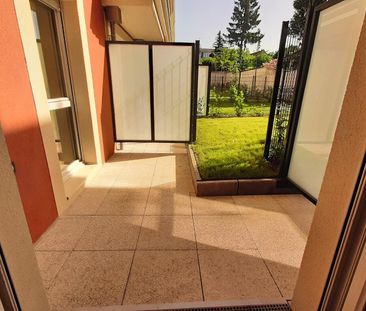 location Appartement T2 DE 39.79m² À NEUILLY PLAISANCE - Photo 2