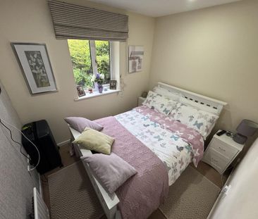 3 bedroom semi-detached house to rent - Photo 4