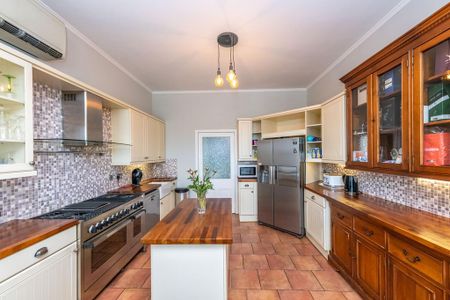 4 bedroom terraced house to rent - Photo 4