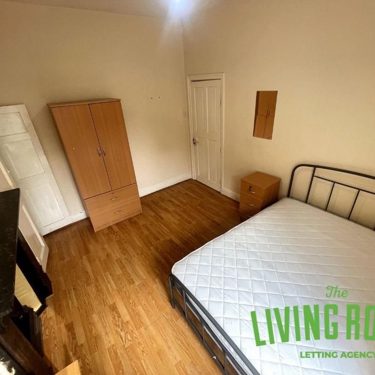 5 bedroom house to rent - Photo 1