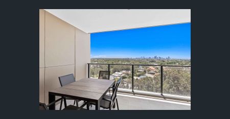 Two Bedroom Apartment with Stunning Coastal Views - Photo 4