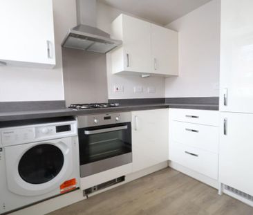 2 bedroom end of terrace house to rent - Photo 6