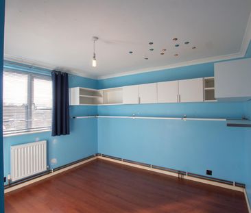 Linton Place, Haverhill - Photo 3