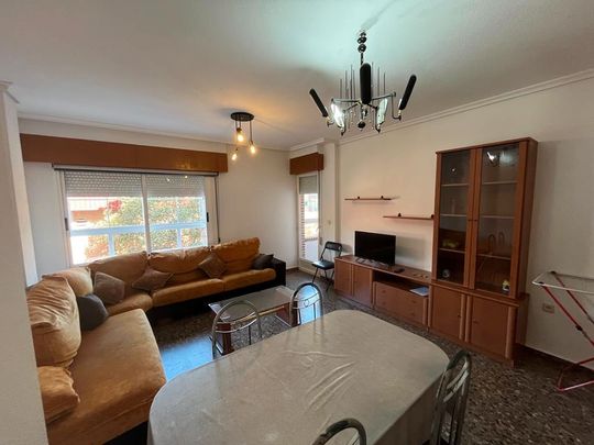 Piso de alquiler en Calle Ciudad Real, Parque Sur - Photo 1