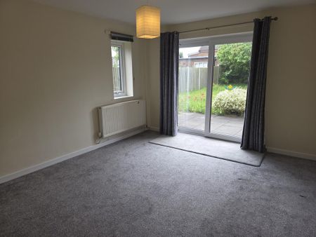 4 bedroom detached house to rent - Photo 4