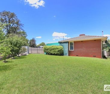Three Bedroom Home - Photo 5