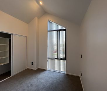 2/14 Rutherford Street, Woolston - Photo 1