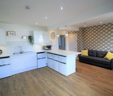 Topsham Road, Exeter - Photo 2