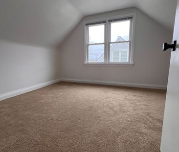 For Lease - 9 Admiral Road, St. Catharines, Ontario - Photo 5