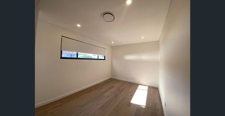 Modern Coastal Townhouse with Quality Finishes - Photo 3