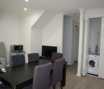 Fully Furnished and All Bills Included in the Rent - Photo 3