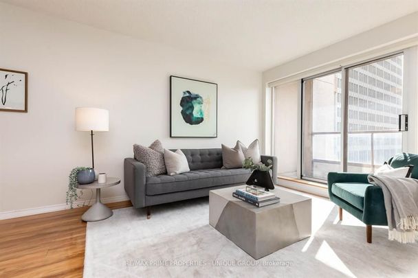 For Lease - 909 Bay Street Unit# 1902, Toronto, Ontario - Photo 1