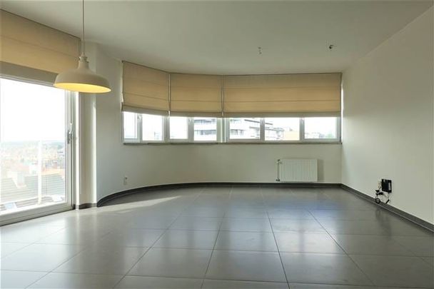 Appartement te huur - Photo 1