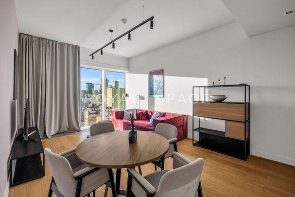 Złota 44 | Jasny przestronny apartament - Photo 1