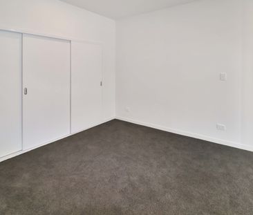 Apartment Living - Photo 4