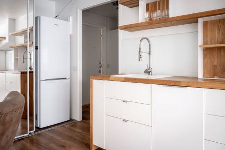 Fjärde Långgatan, Göteborg - Photo 2