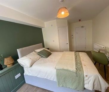 1 bedroom in a house share to rent - Photo 5