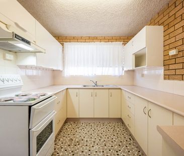 CITY CENTRE GROUND FLOOR UNIT - Photo 3