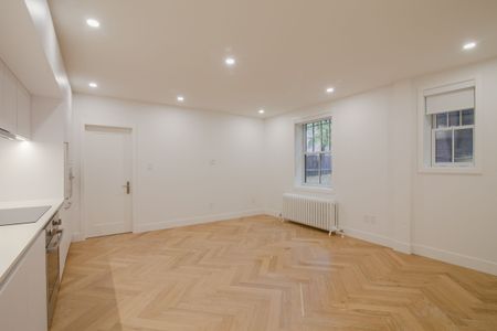 266 Lansdowne Avenue - Photo 2