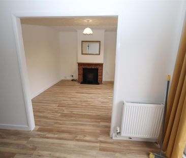 3 bedroom Semi-Detached House to let - Photo 1