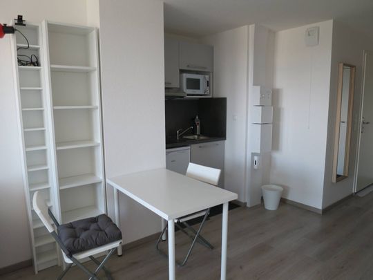 À LOUER ! Agréable studio meublé idéalement situé entre le Lycée Kléber et la Place d'Haguenau à Strasbourg - Photo 1