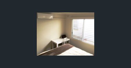 Beautiful home in a great location! - Photo 2