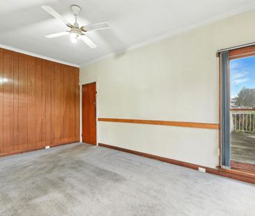 Three Bedroom Home in a Central Location - Photo 6