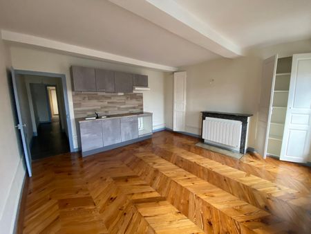 Location Appartement 2 pièces 44m² CLERMONT FERRAND 63000 - Photo 4