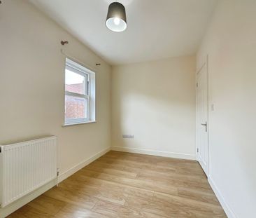 3 bedroom End Terraced House to let - Photo 1