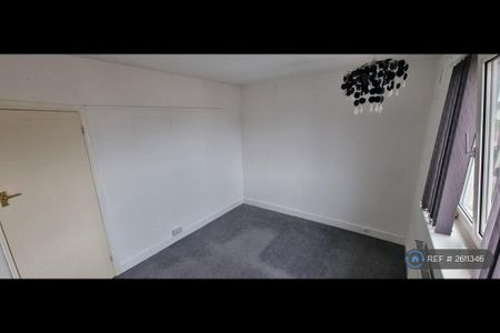 2 bedroom end of terrace house to rent - Photo 5