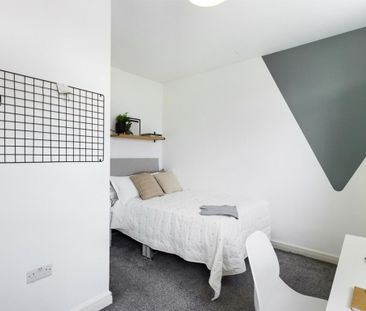 1 bedroom in a house share to rent - Photo 3