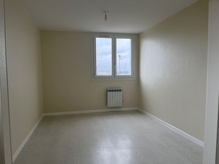 Location Appartement 5 pièces 90m² - Photo 4