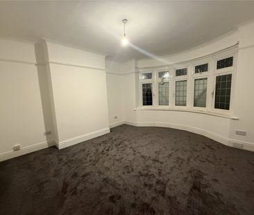 3 bedroom house to rent Cobden Crescent, Southampton, Hampshire, SO18 - Photo 3