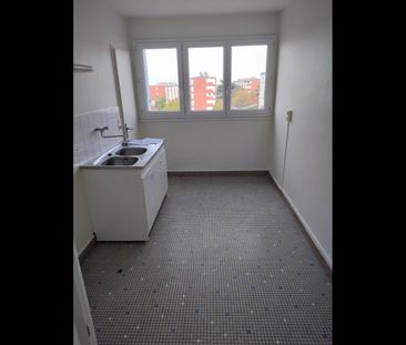 Location Appartement 2 pièces 48 m² Issoudun - Photo 3