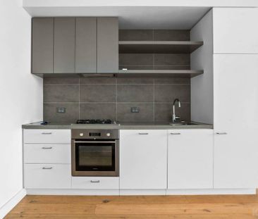 Modern Edge| Sophisticated| Finely Designed - Photo 1