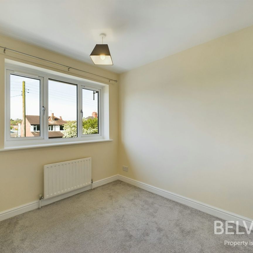 Terraced House to rent on - Photo 1