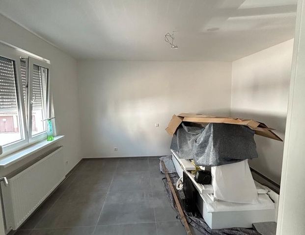 Wohnung Neu Saniert komplett alles - Foto 1