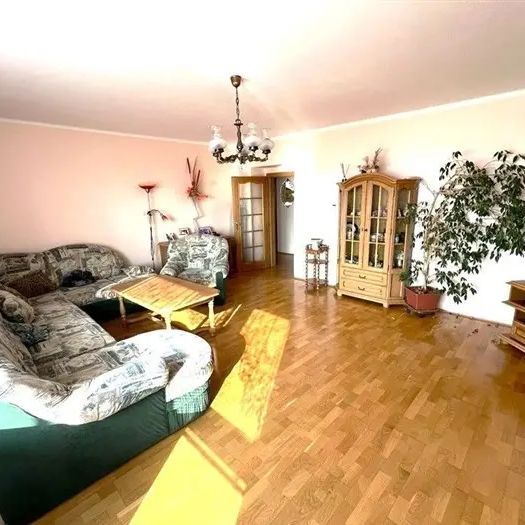 Pronájem bytu 4KK s lodžií 91 m - Photo 1
