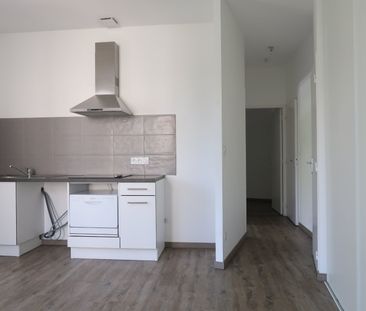 Location Appartement 3 pièces 43m² ST CHAMOND 42400 - Photo 1