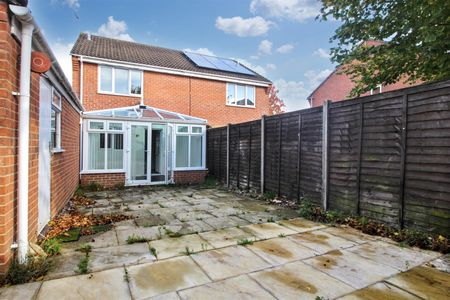 3 Bedroom House to let - Photo 4