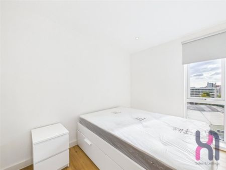 2 bedroom flat to rent - Photo 3