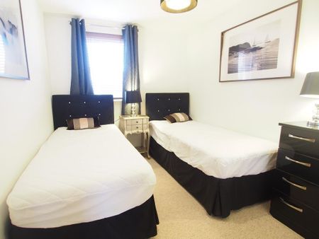 2 bedroom flat to rent - Photo 4