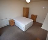 5 bed Detached - To Let - Photo 5