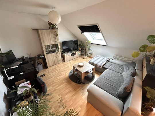 Perfekter Rückzugsort: Moderne 2-Raum-Wohnung mit Balkon in Gröningen - Photo 1