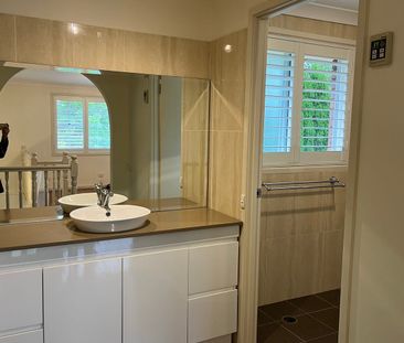 Walk to CTHS and John Purchase Public, Spacious and Bright Family H... - Photo 5