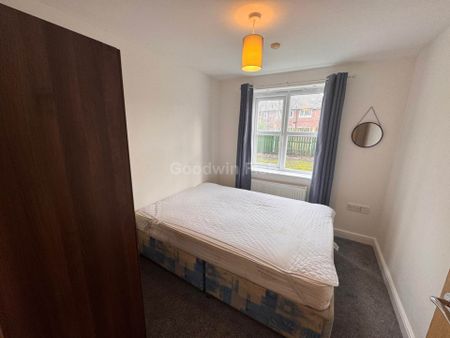 71 Greenwood Road, Wythenshawe - Photo 4