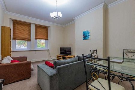 East Grove, Roath, Cardiff, CF24 - Photo 4