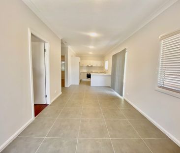 Modern Living in a Convenient Leumeah Location - Photo 2