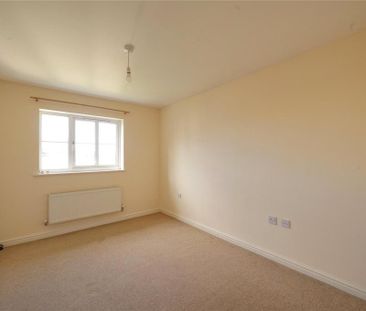 3 bedroom detached house to rent - Photo 4
